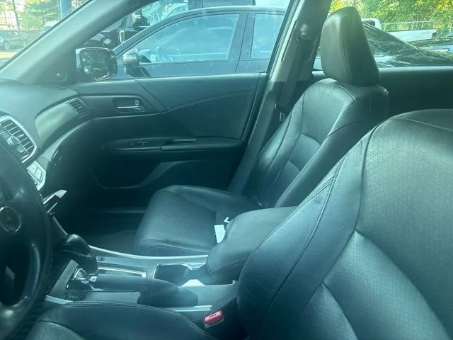 Used 2013 Black Honda EX-L image 3
