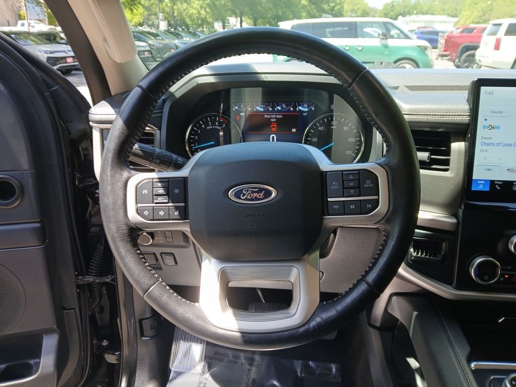 Used 2024 Black Ford XLT image 15