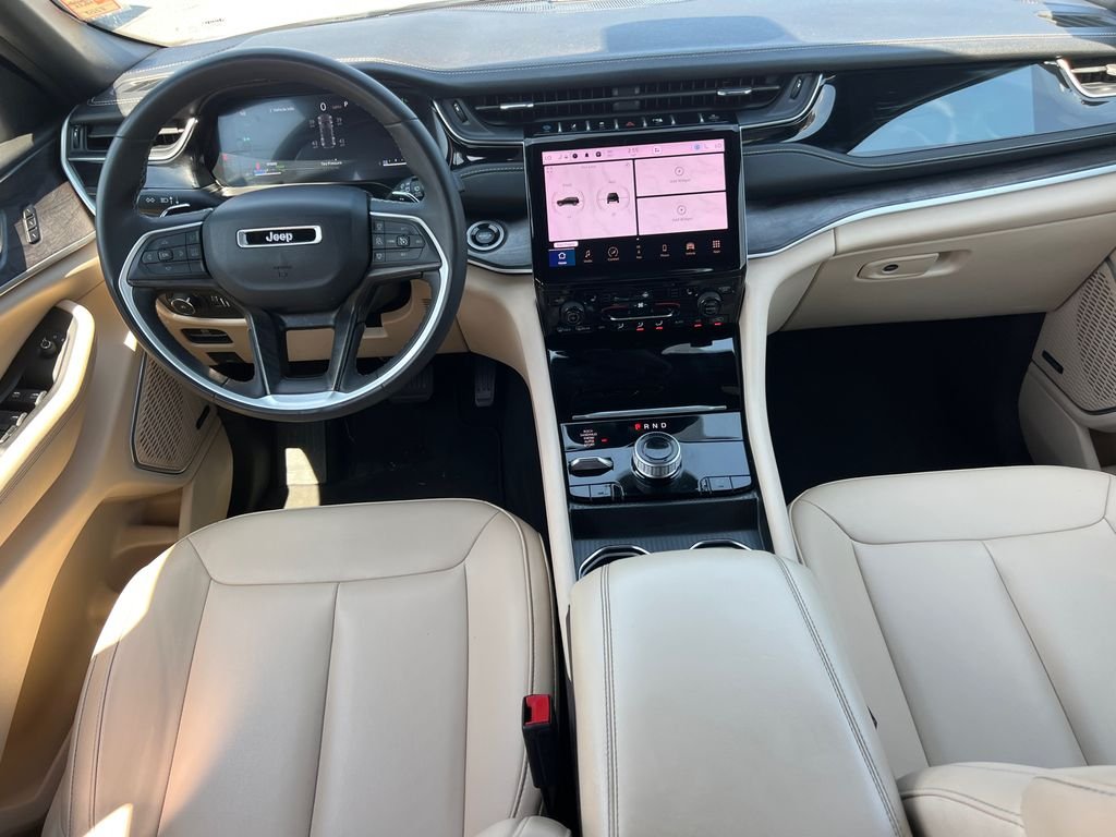 Used 2024 White Jeep 4xe image 26