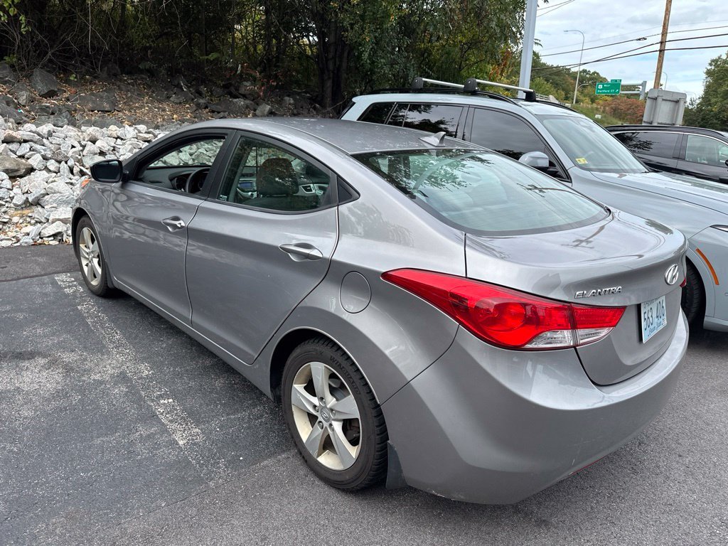 Used 2012 Gray Hyundai GLS image 2