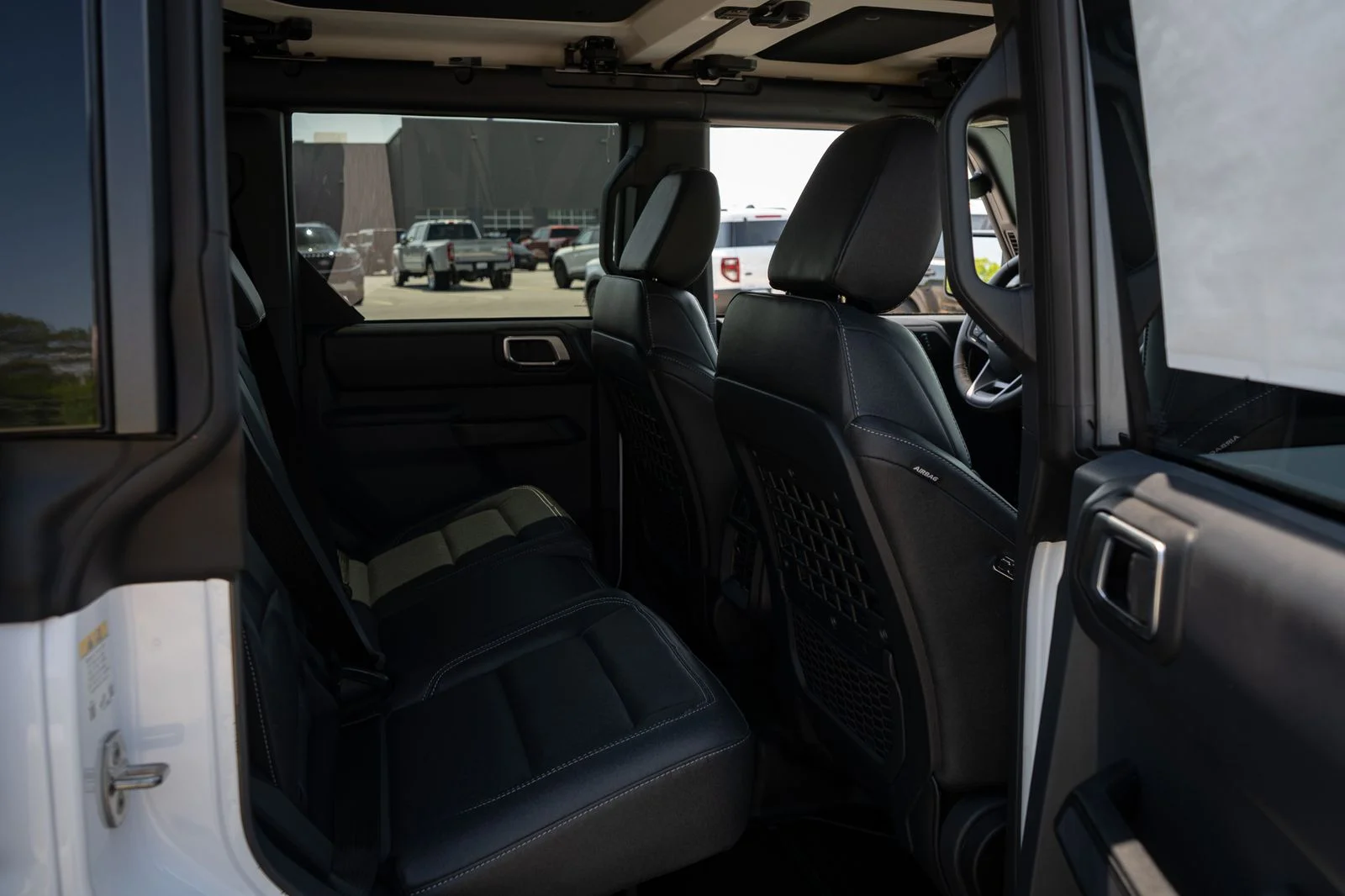 New 2026 Oxford White Ford Badlands® image 33