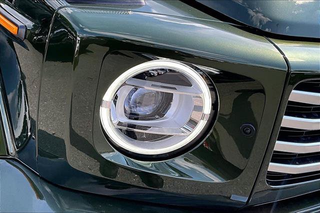 New 2027 MANUFAKTUR Olive Metallic Mercedes-Benz G 580 image 54