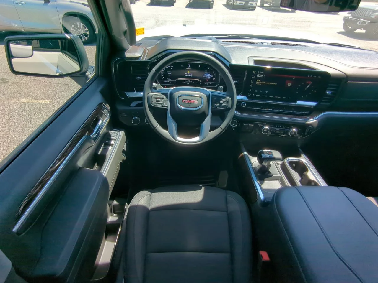 2024 GMC Sierra 1500 Elevation - Photo 15