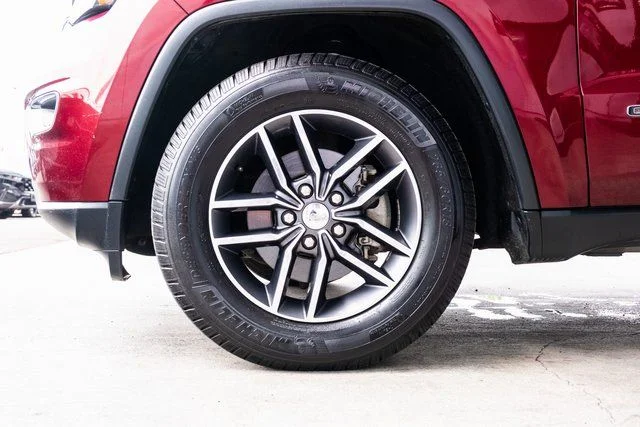 Used 2017 Red Jeep Limited image 7