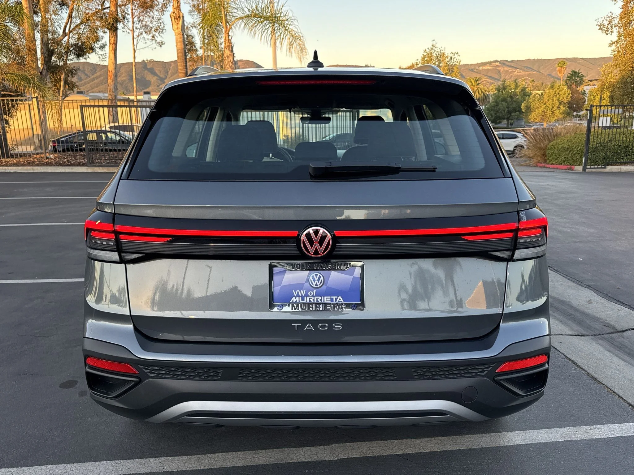 New 2027 Platinum Gray Metallic Volkswagen S image 6