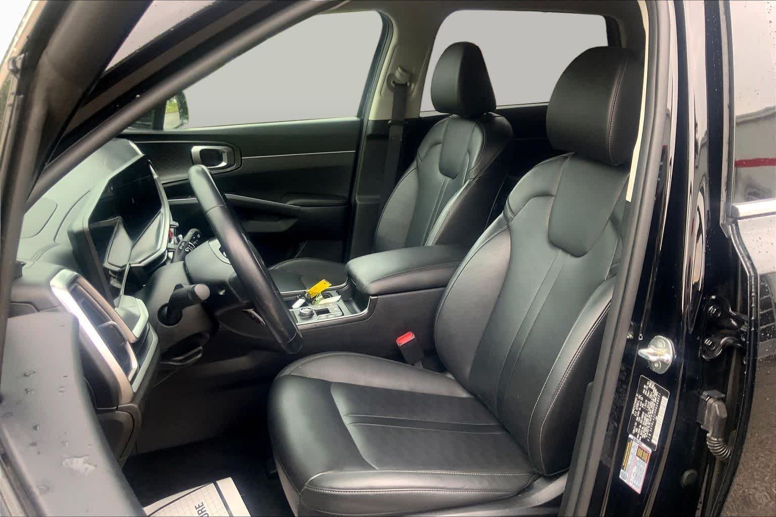 Certified Pre-Owned 2024 Kia Sorento S