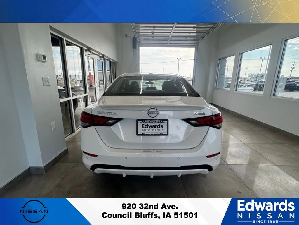 2025 Nissan Sentra SV - Photo 10