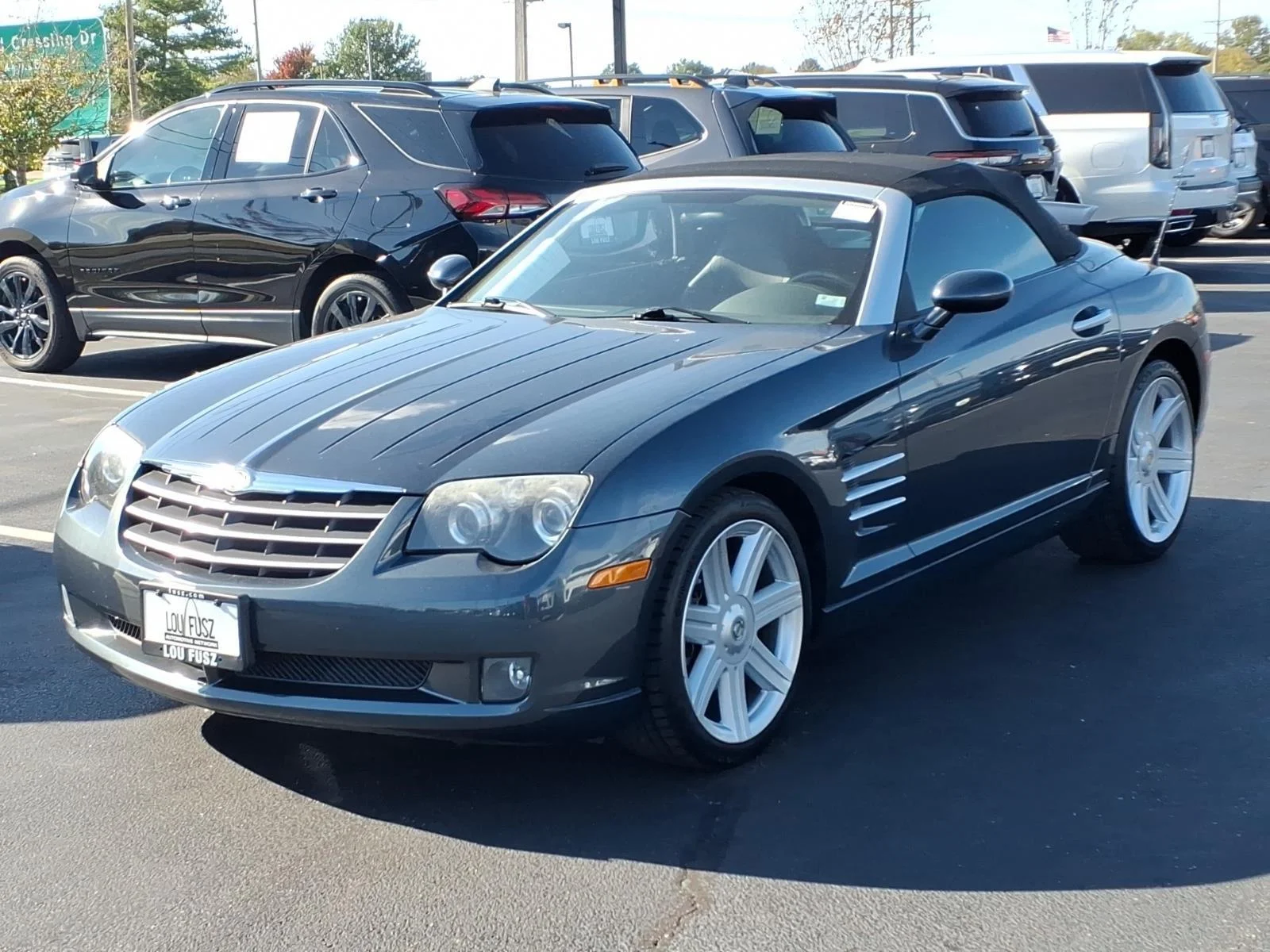 Used 2006 Machine Gray Chrysler Limited image 2