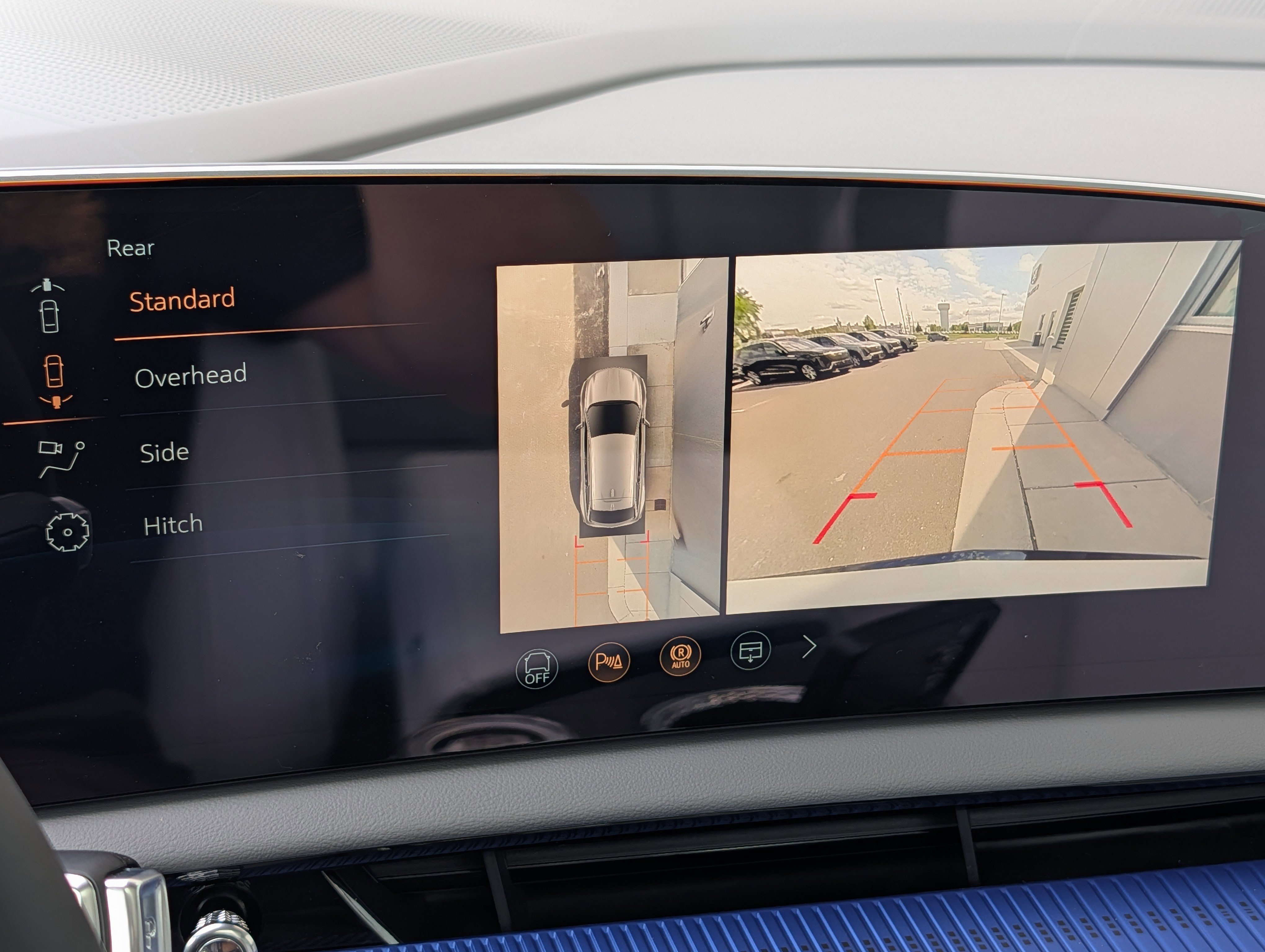 2026 Cadillac OPTIQ Luxury - Photo 27
