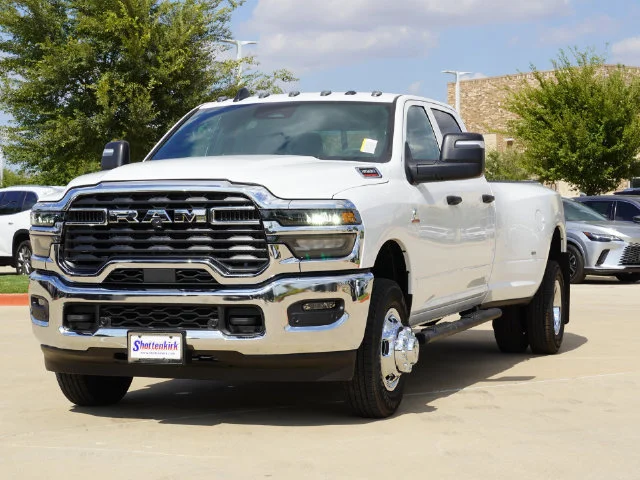 New 2027 Bright White Clear-Coat Exterior Paint RAM Tradesman image 2