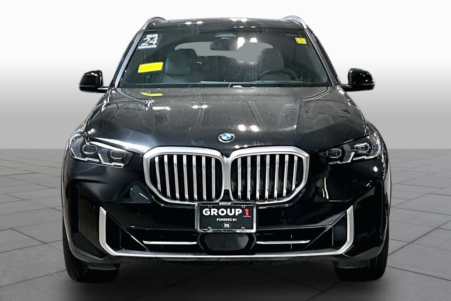 Used 2024 Black Sapphire Metallic BMW xDrive40i image 4