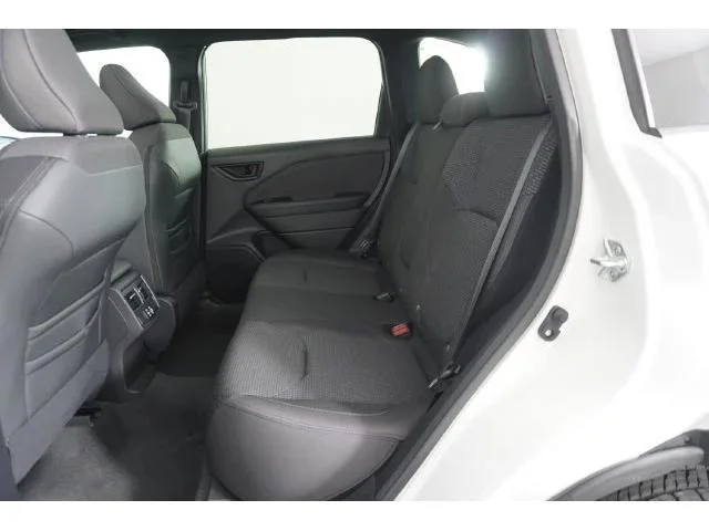 New 2026 CRYSTAL WHITE PEARL Subaru Premium image 21