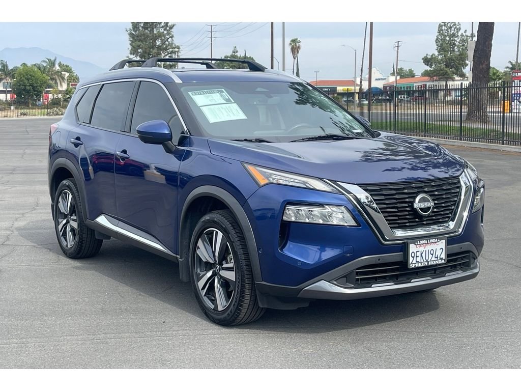 Used 2023 Caspian Blue Metallic Nissan SL image 8