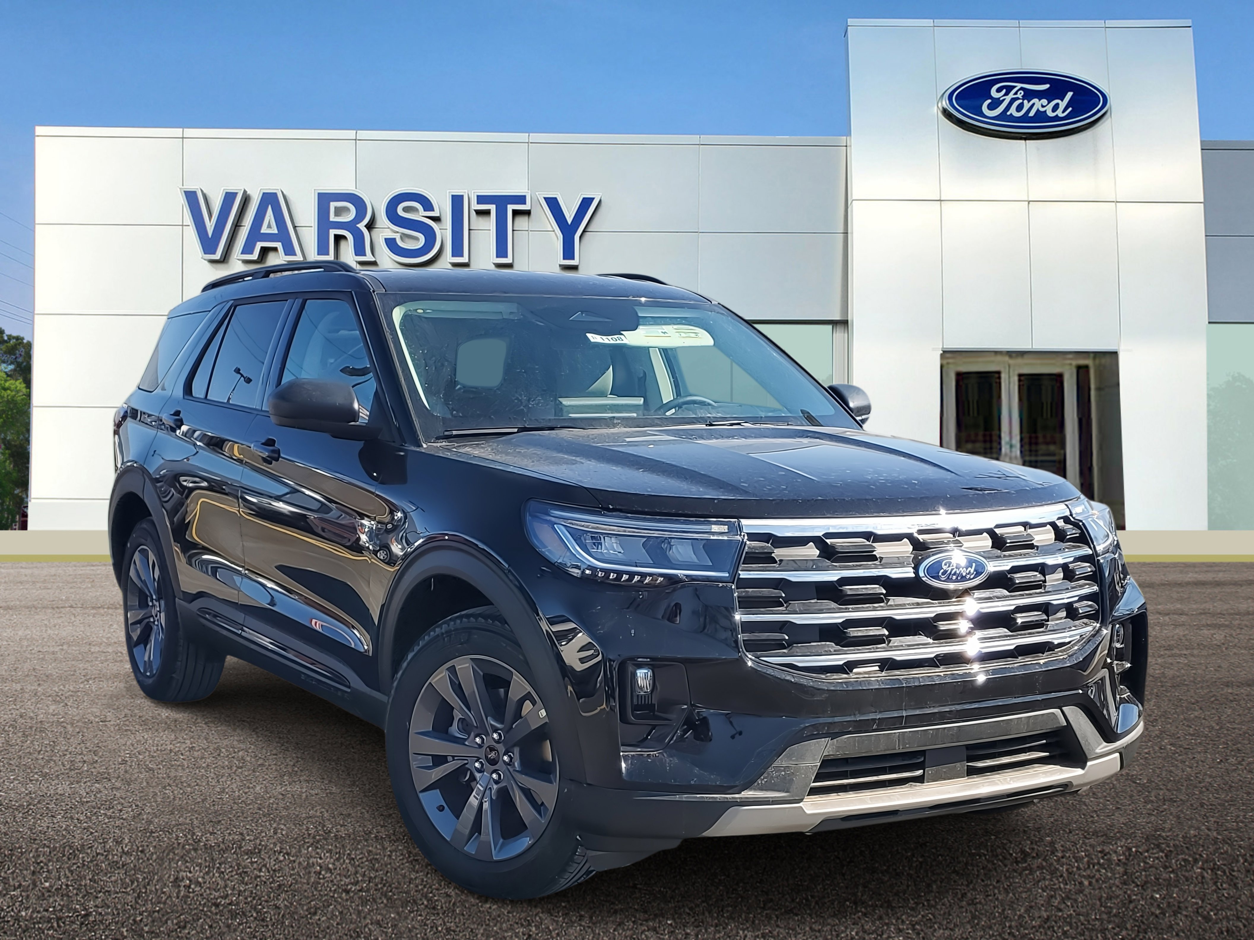 Explore New Ford Explorers in Ann Arbor, MI