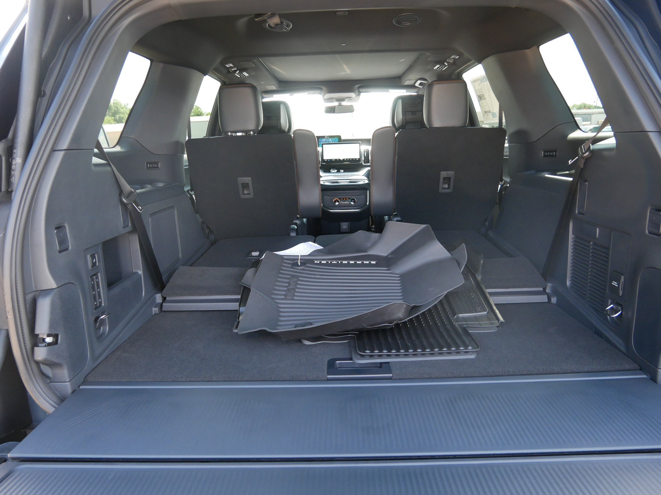 New 2027 Nocturnal Blue Metallic Ford Tremor® image 10