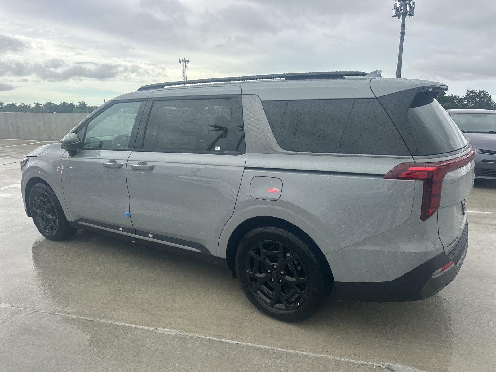 New 2027 Ceramic Silver Kia EX image 6