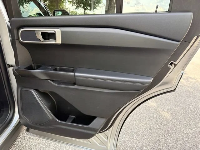 Used 2020 Silver Ford Base image 16