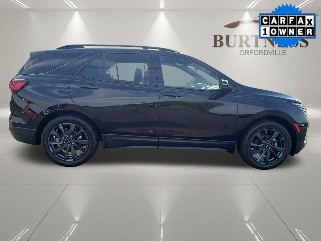 Used 2022 Mosaic Black Metallic Chevrolet RS image 9