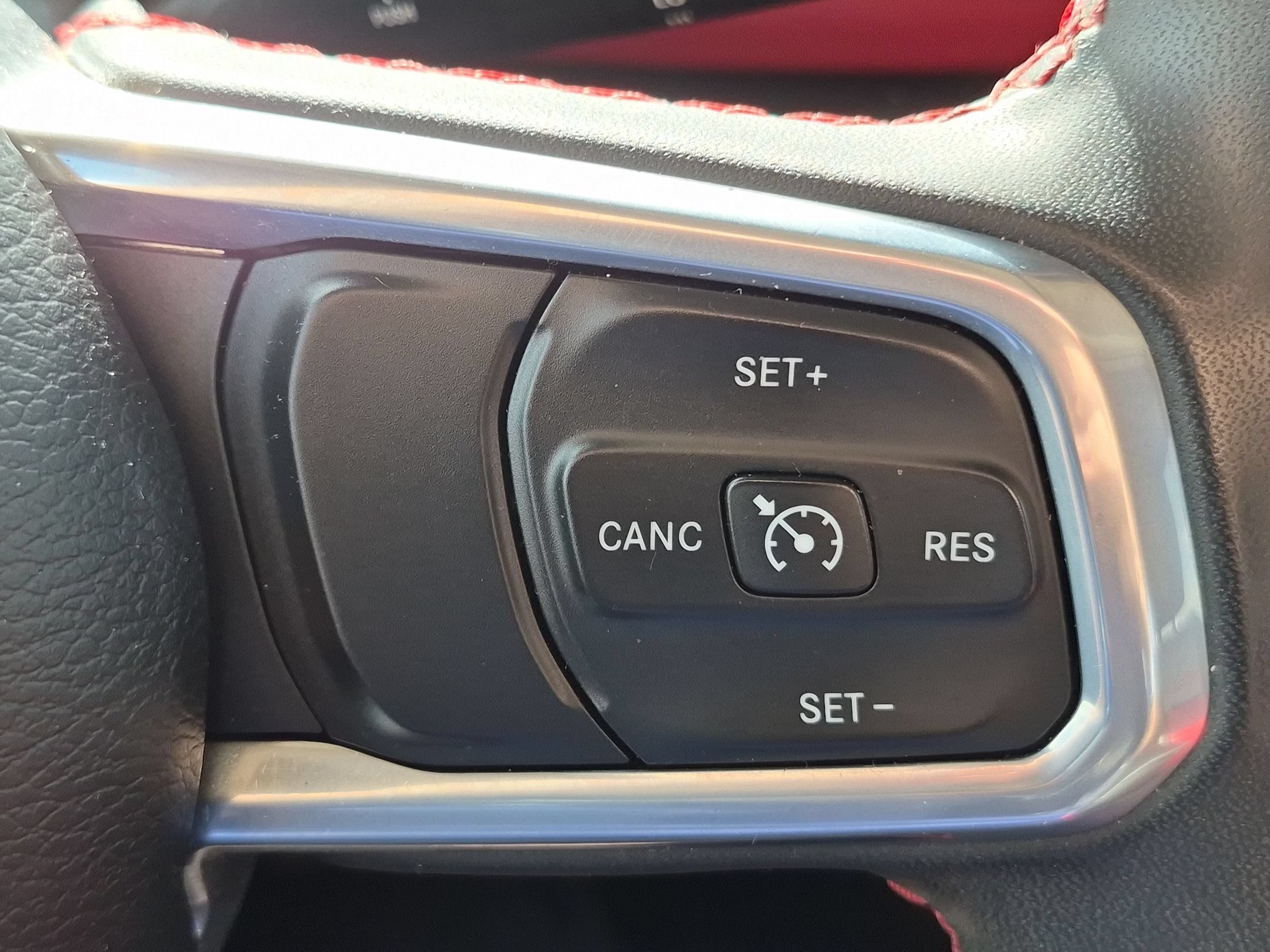 Used 2023 Granite Crystal Metallic Clearcoat Jeep Rubicon 20th Anniversary image 18