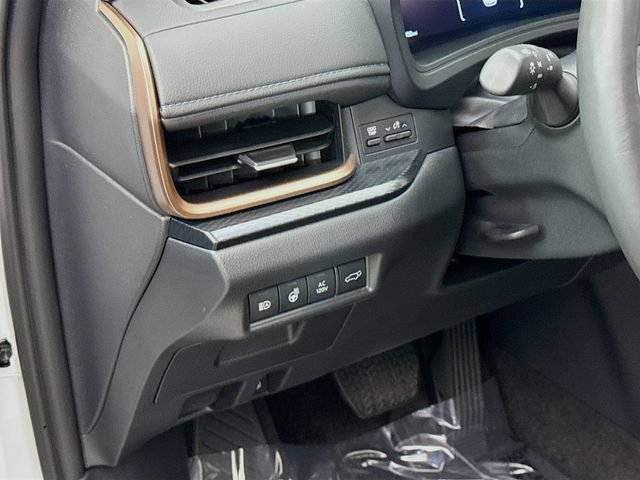Used 2024 Beige Toyota MAX Platinum image 10