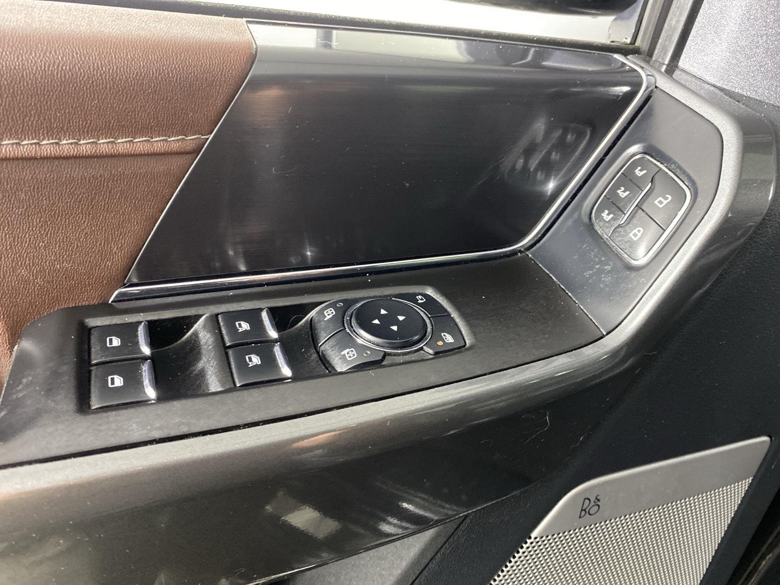 Used 2023 Agate Black Ford LARIAT image 14