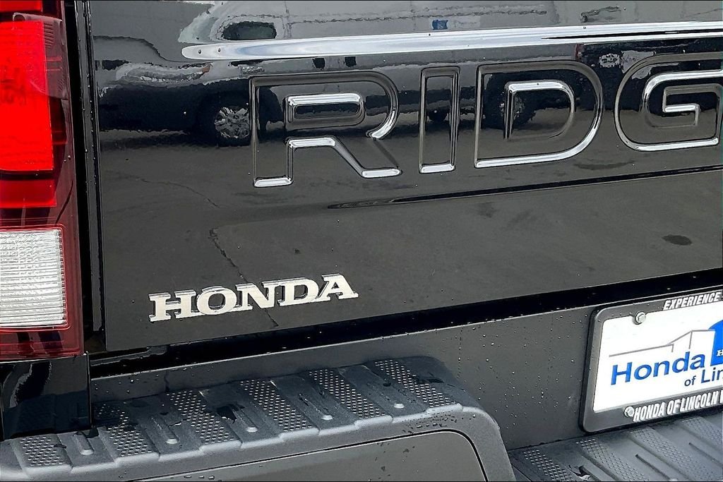 New 2026 Crystal Black Pearl Honda RTL image 8