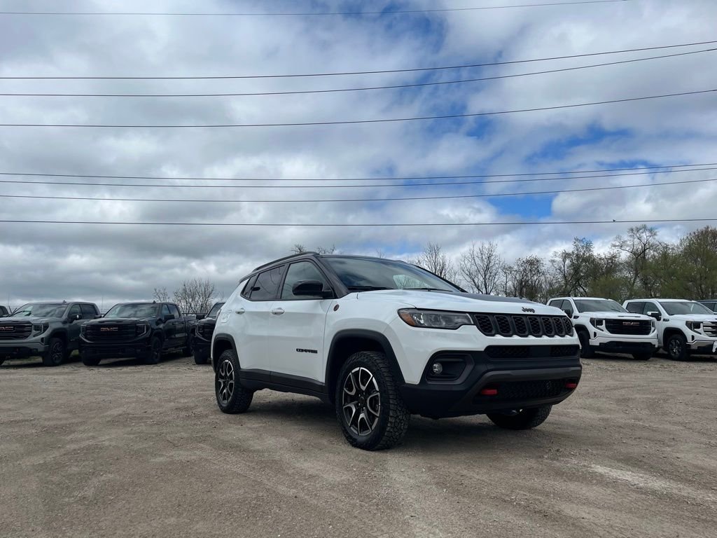 Used 2025 Bright White Clearcoat Jeep Trailhawk image 4