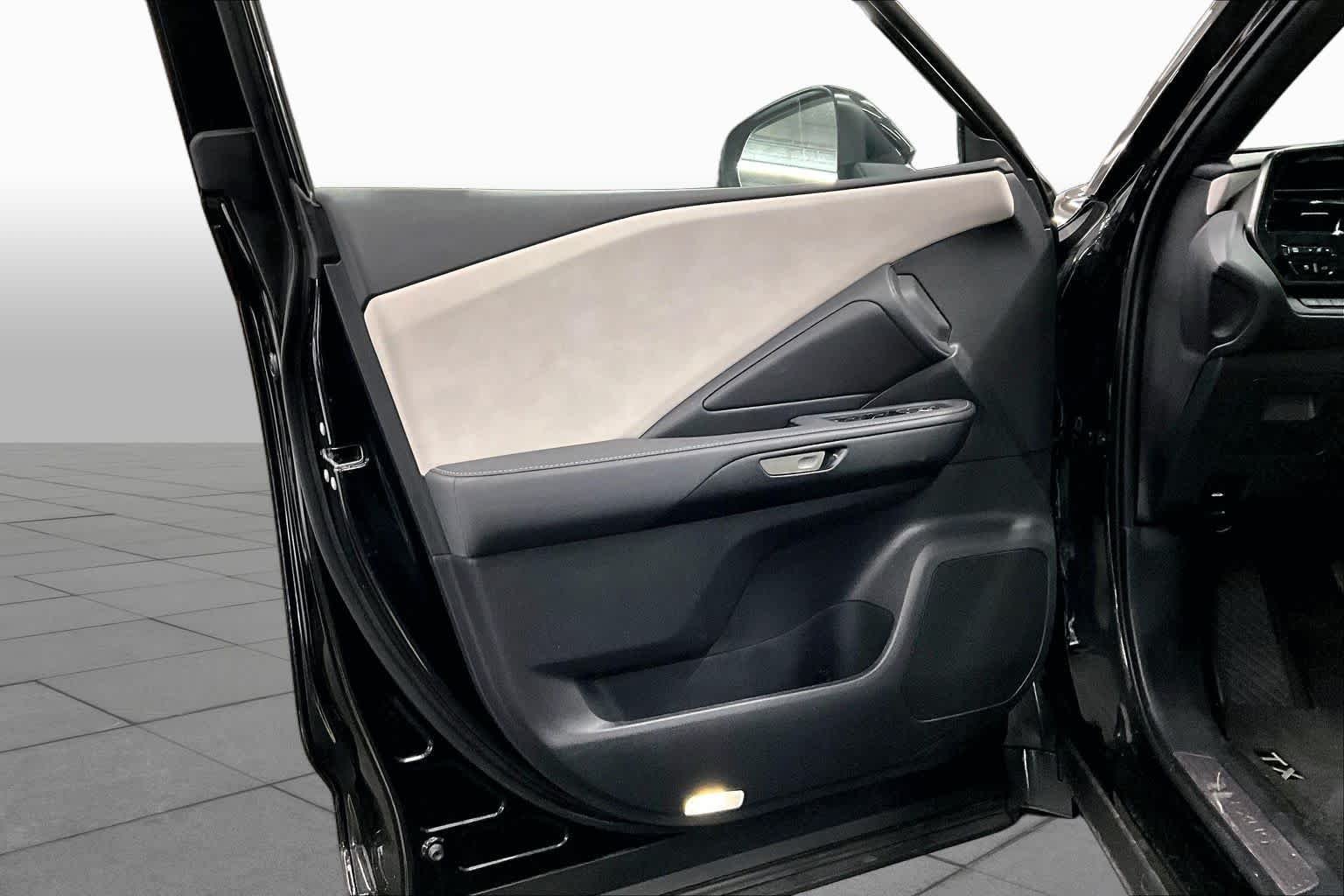Certified Used 2025 Caviar Lexus Premium image 21