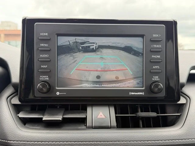Used 2021  Toyota XLE image 29