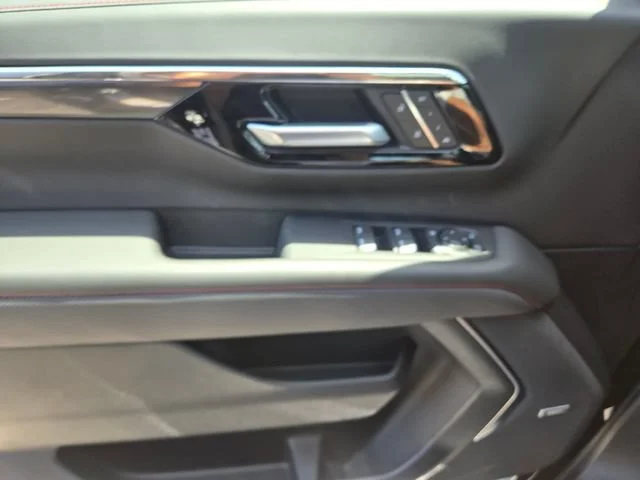 2026 Chevrolet Suburban RST - Photo 15