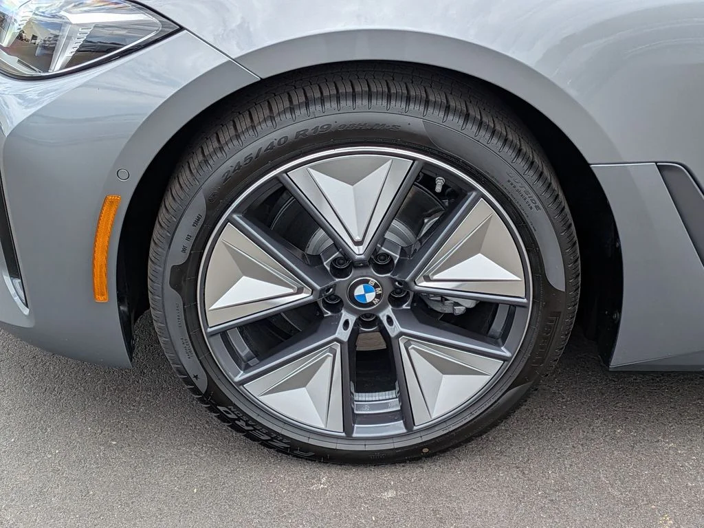 New 2026 Gray BMW eDrive40 image 26