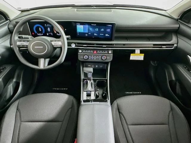 New 2026 Hyundai TUCSON SE