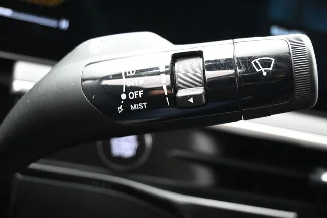 Used 2025 Black Kia LXS image 27