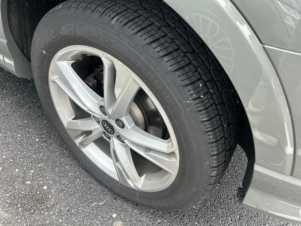 Used 2023 Gray Audi Premium Plus image 17