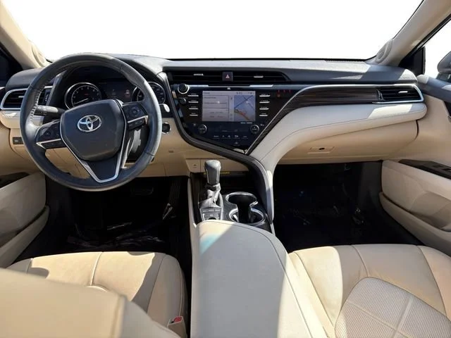 Certified Used 2018 Red Metallic Toyota XLE V6 image 14