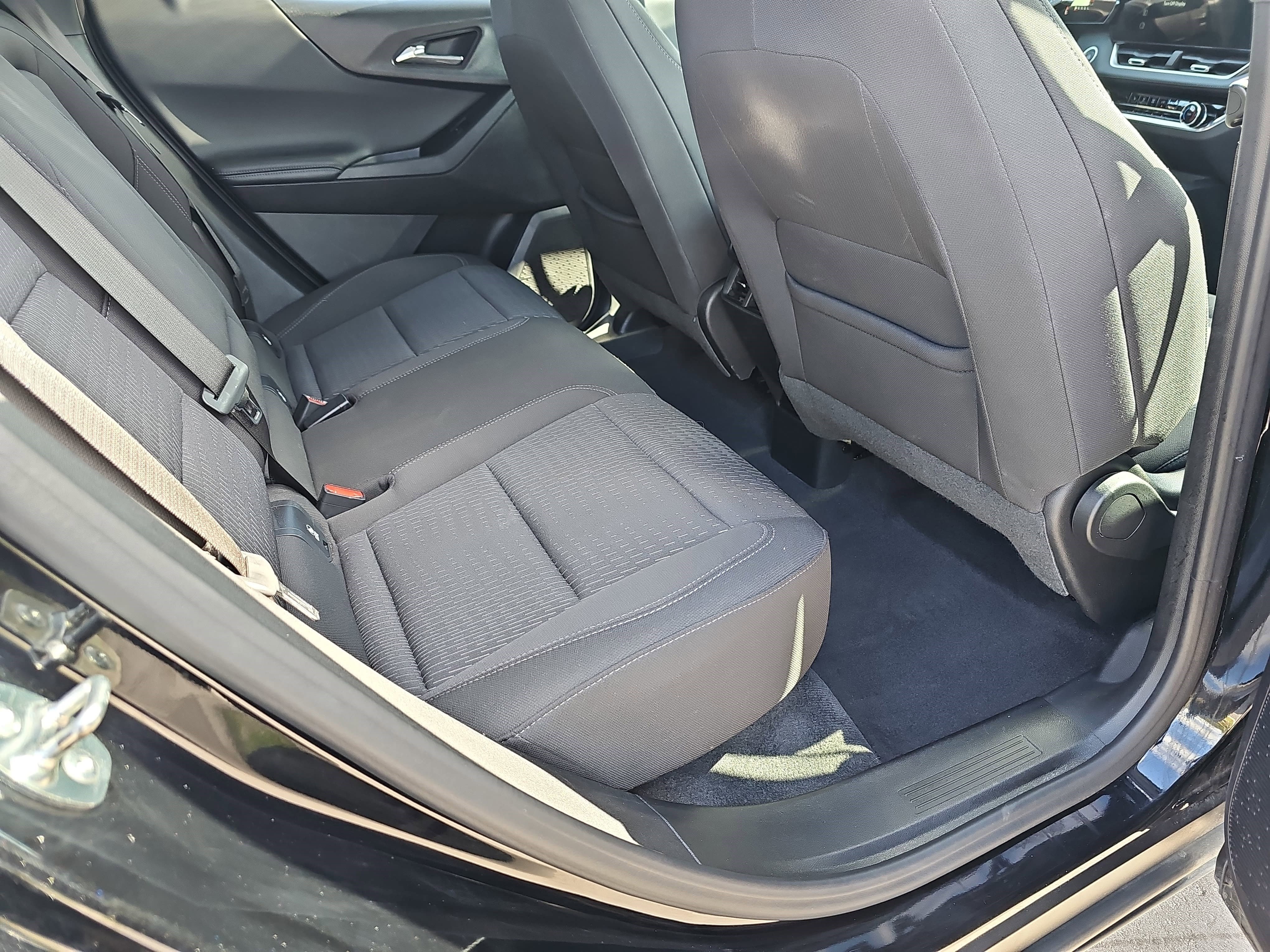 2025 Chevrolet Equinox LT - Photo 11