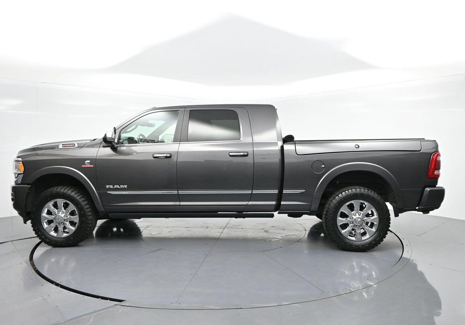 Used 2020 Granite Crystal Metallic Clearcoat Ram Limited image 5