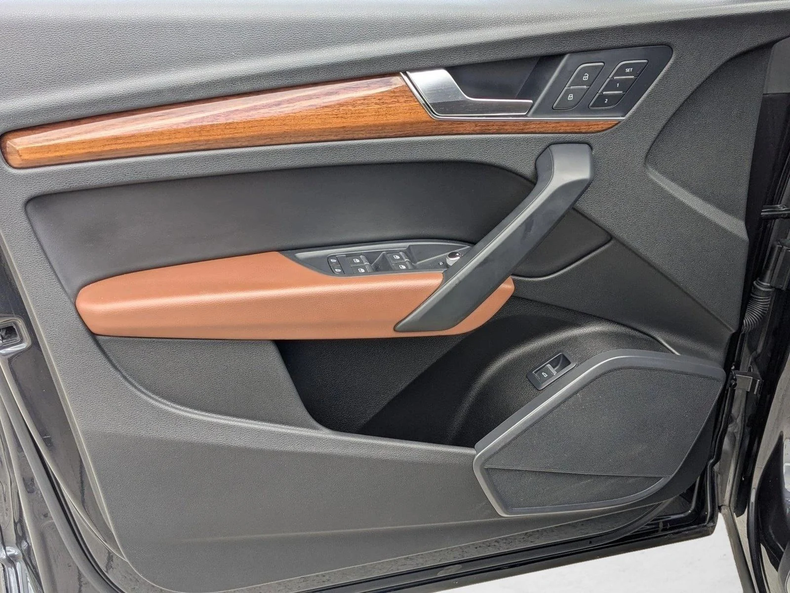 Used 2021 Manhattan Gray Metallic Audi Premium image 10