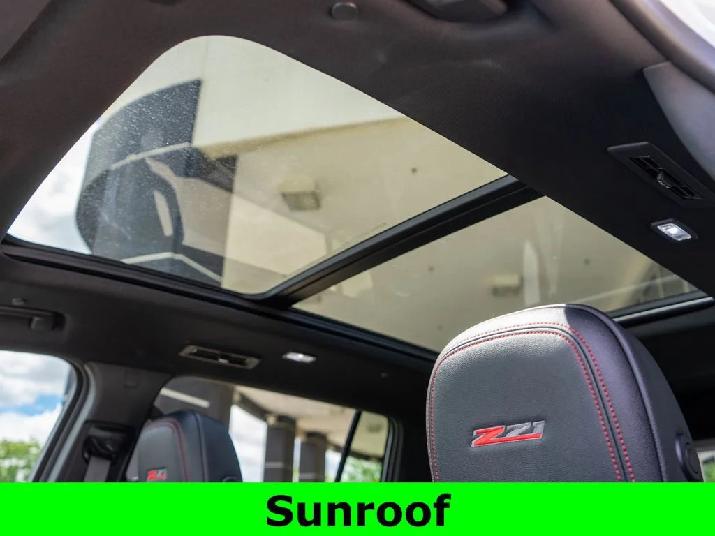 Used 2026 Polar White Tricoat Chevrolet Z71 image 12