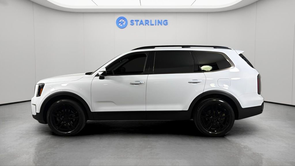 Used 2025 White Kia EX X-Line image 3