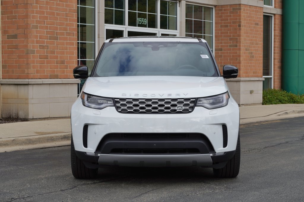 New 2026 Fuji White Land Rover S image 4
