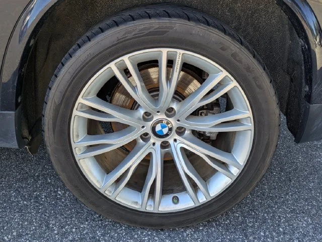 Used 2016 Blue BMW xDrive50i image 9