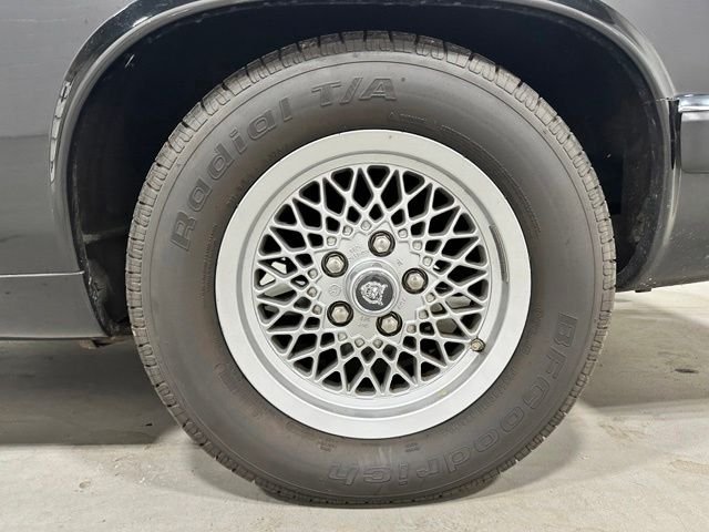 Used 1993  Jaguar Base image 39