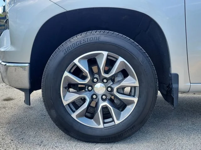 2022 Chevrolet Silverado 1500 LT - Photo 6