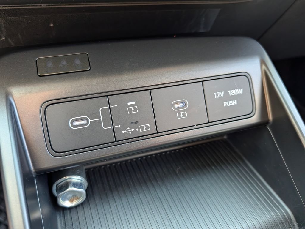 2024 Hyundai Kona EV SEL - Photo 24