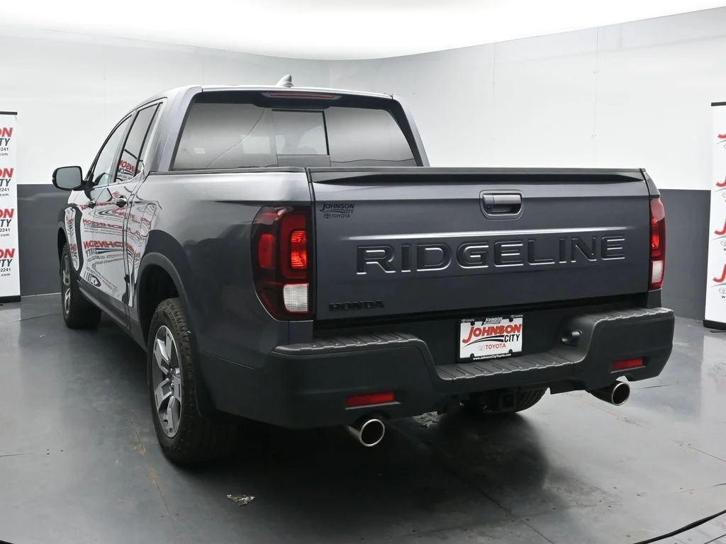 Used 2024  Honda RTL image 6