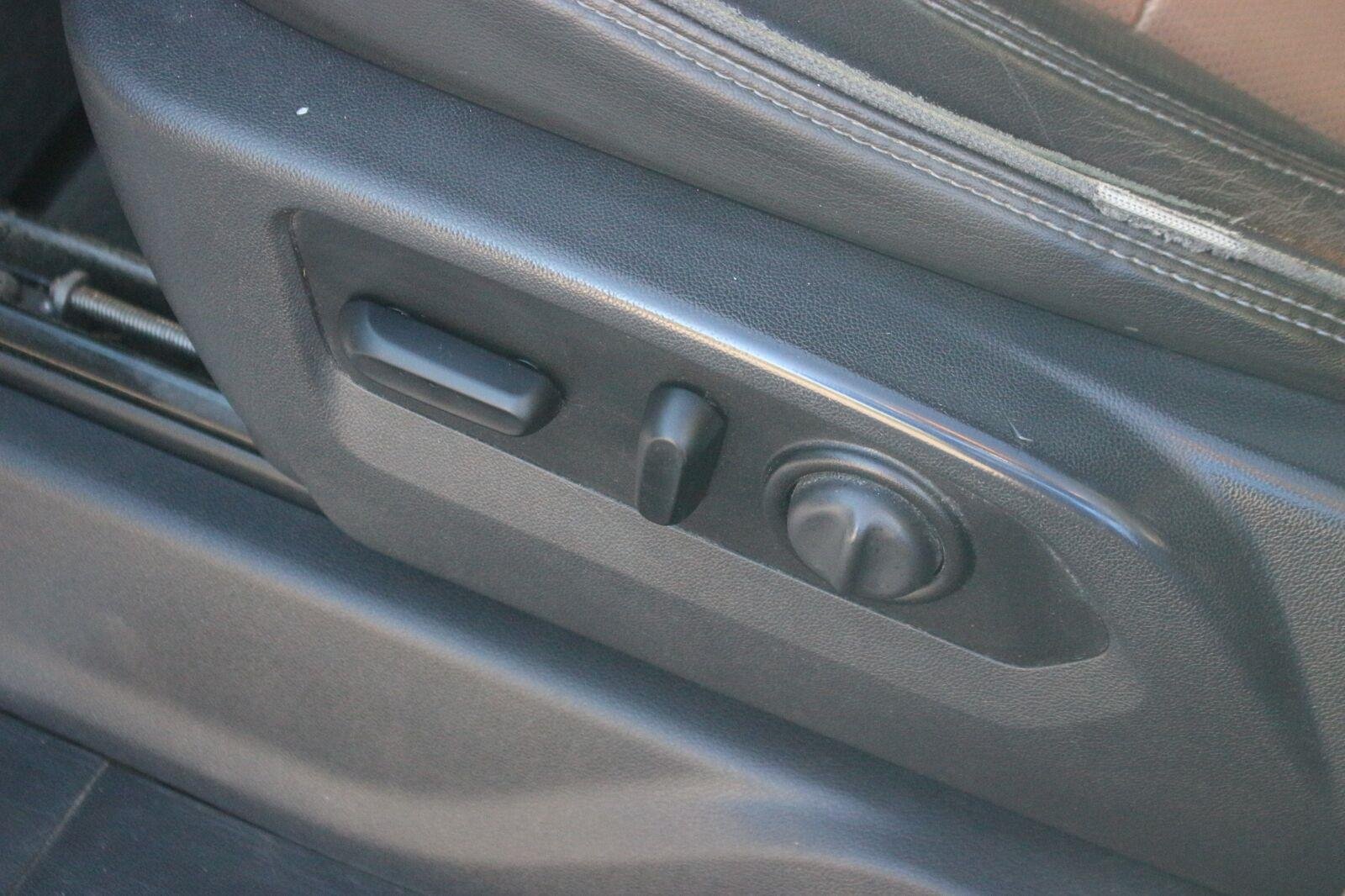 Used 2021 SUMMIT WHITE Chevrolet High Country image 19