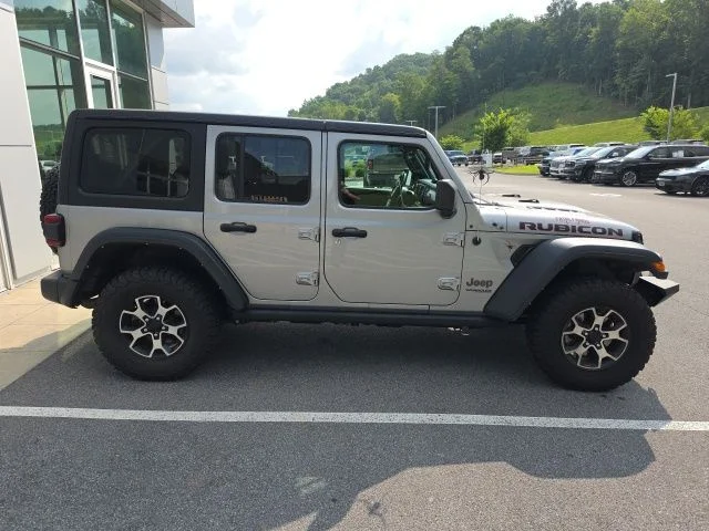Used 2021 Silver Jeep Unlimited Rubicon image 17