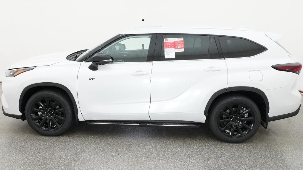 New 2026 Wind Chill Pearl Toyota Limited image 33