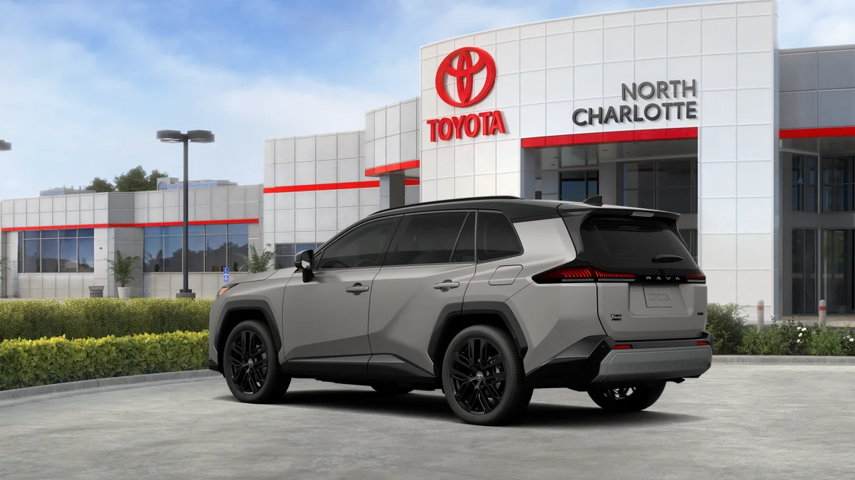 New 2026 Meteor Shower with Midnight Black Metallic roof Toyota XSE image 28